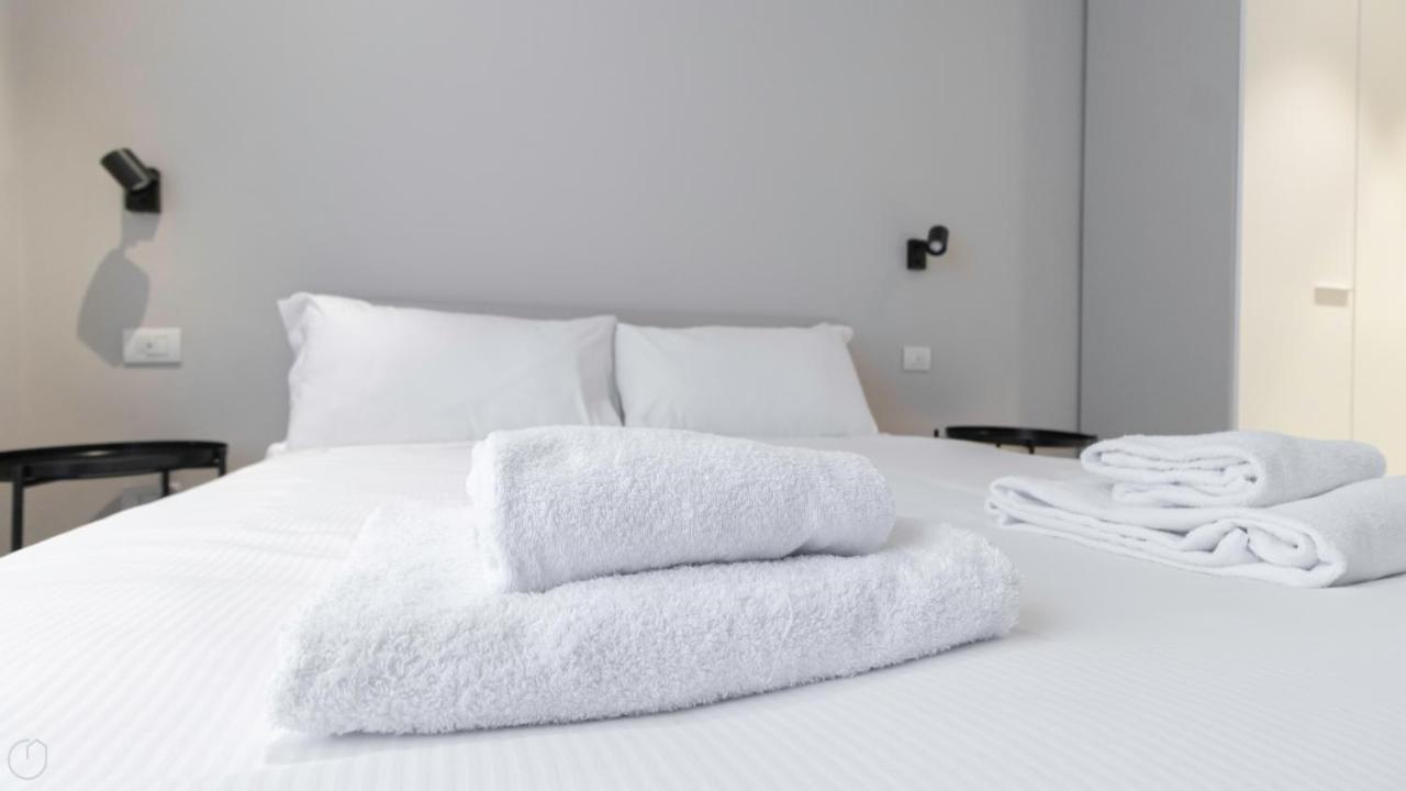 Italianway - Pontida 4 Bilo Apartment Милано Екстериор снимка